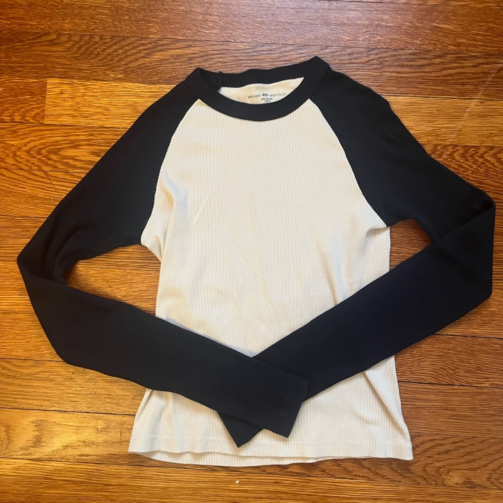 Brandy Melville Long sleeve top